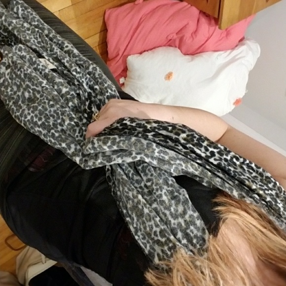 Scarf - Picture 2 of 2